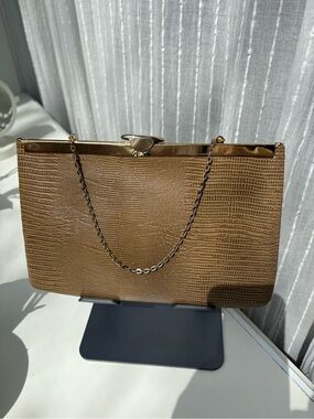 VTG ETRA Lizard Embossed Leather Clutch Bag Gold Frame Chain Beige MCM Coquette
